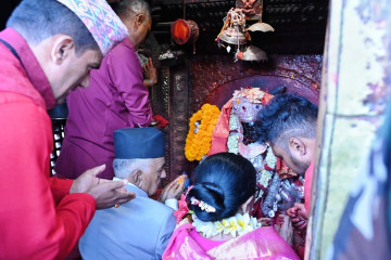 राष्ट्रपति पौडेलद्वारा पलाञ्चोक भगवती मन्दिरमा पूजाअर्चना